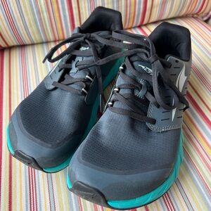 Altra Superior 5 Black and Teal trail running Shoes